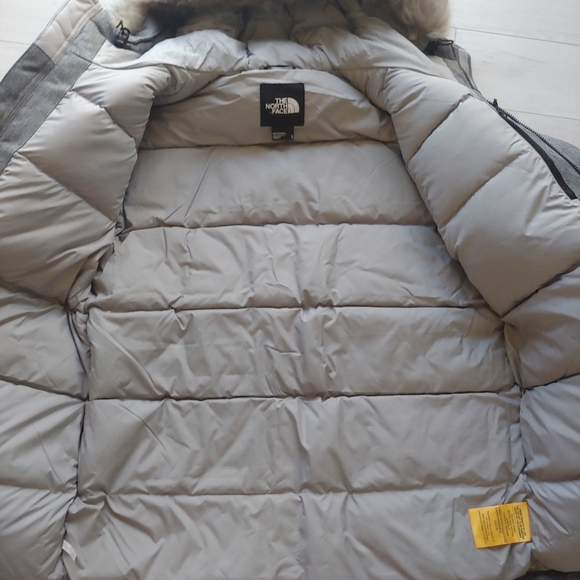 THE NORTH FACE NEW Novelty McMurdo Down Parka Gray - Picture 11 of 14